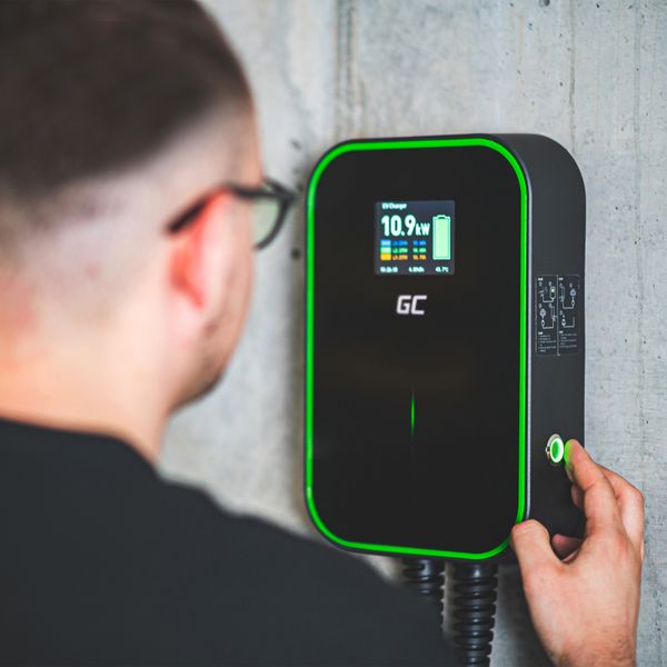 Зарядная станция для электромобиля Green Cell 22 кВт 32A Type 2 PowerBox EV14 фото